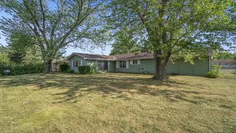 823 E Lilac Rd, Beloit, WI 53511 photo 27