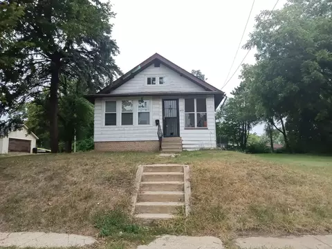 833 Indiana Ave, Rockford, IL 61102