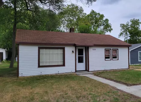 506 Kennon Rd, Rockford, IL 61109