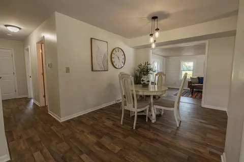 4701 Mohawk Rd, Rockford, IL 61107 photo 6