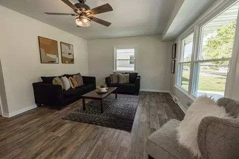4701 Mohawk Rd, Rockford, IL 61107 photo 4