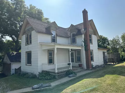 305 E Rapp, Mount Carroll, IL 61053
