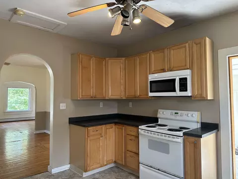 305 E Rapp, Mount Carroll, IL 61053 photo 12