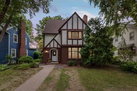 1819 Clinton St, Rockford, IL 61103