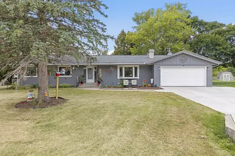 10478 Banyan Dr, Machesney Park, IL 61115