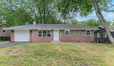 9607 Plymouth Pl, Machesney Park, IL 61115