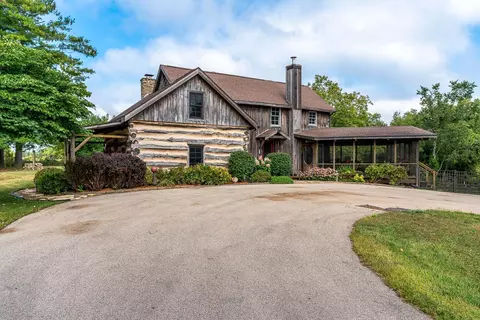 6775 W Blackjack Rd, Hanover, IL 61041