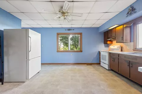 15480 Kelley Rd, Pecatonica, IL 61063 photo 4