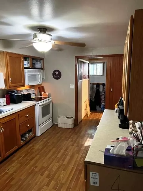 1714 S Cedar Ave, Freeport, IL 61032 photo 4