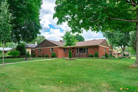 534 Westchester Dr, Rockford, IL 61107