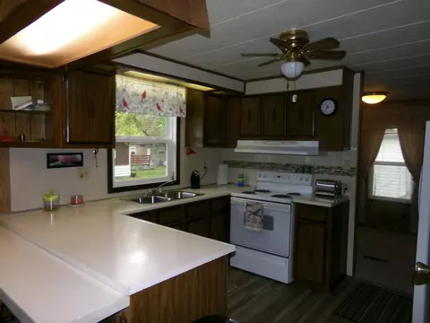 102 Ridgeview Ct, Freeport, IL 61032 photo 18
