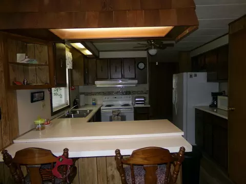 102 Ridgeview Ct, Freeport, IL 61032 photo 17