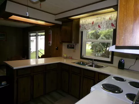 102 Ridgeview Ct, Freeport, IL 61032 photo 19