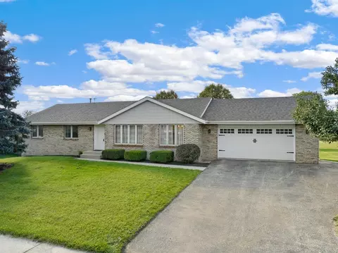 3203 Tuggle Dr, Cherry Valley, IL 61016