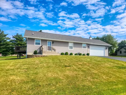 1 6 Grandview Dr # -5, Lanark, IL 61046