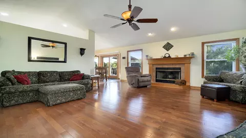 669 Lake Summerset Rd, Davis, IL 61019 photo 3