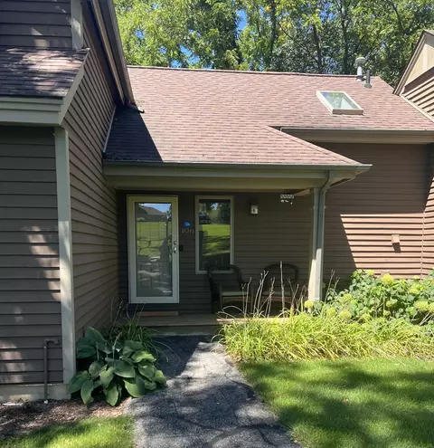 106 Walnut Hill Drive Dr, Galena, IL 61036