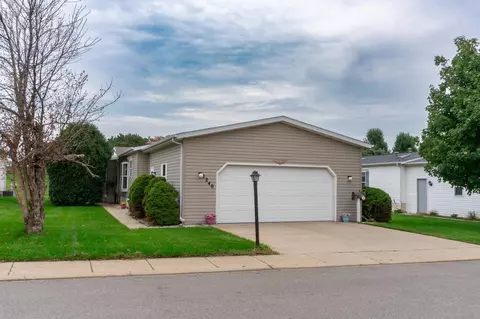 2240 Sunrise Dr, Belvidere, IL 61008