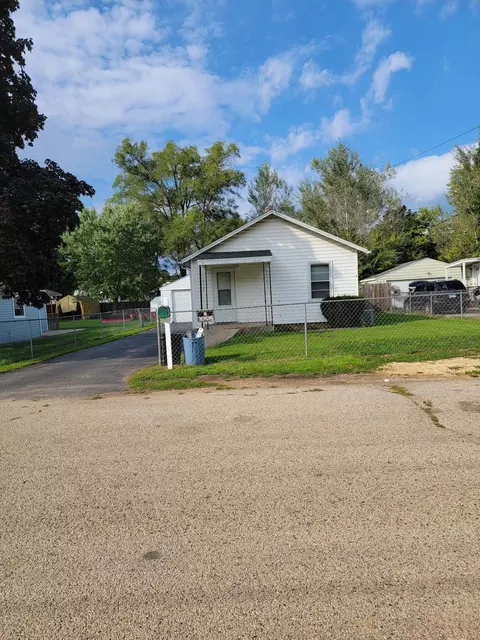 820 Barnum, Rockford, IL 61109
