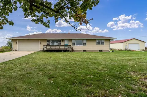 17960 Poplar Grove Rd, Poplar Grove, IL 61065