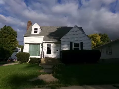 1629 S Chicago St, Freeport, IL 61032