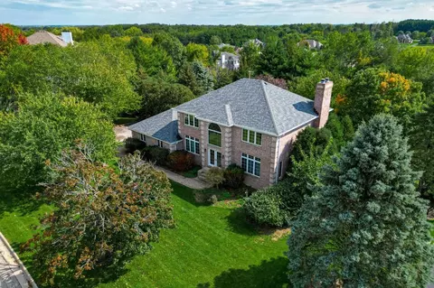 8863 Harvest Hills Trl, Rockford, IL 61114