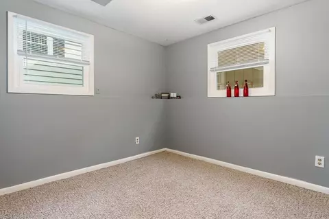 916 E 5th St, Belvidere, IL 61008 photo 26