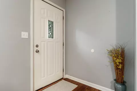 916 E 5th St, Belvidere, IL 61008 photo 11