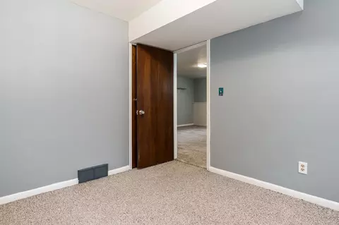 916 E 5th St, Belvidere, IL 61008 photo 27