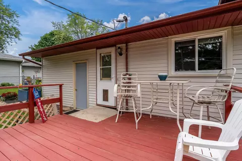 916 E 5th St, Belvidere, IL 61008 photo 8