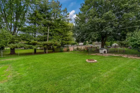 916 E 5th St, Belvidere, IL 61008 photo 10
