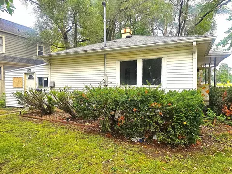 2030 Huffman Blvd, Rockford, IL 61103