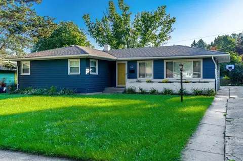 2344 Wisconsin Rd, Rockford, IL 61108