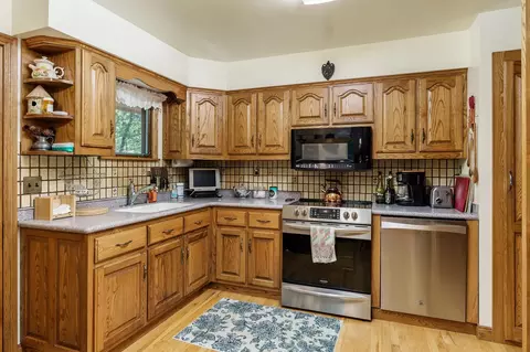 7901 Louella Dr, Roscoe, IL 61073 photo 15