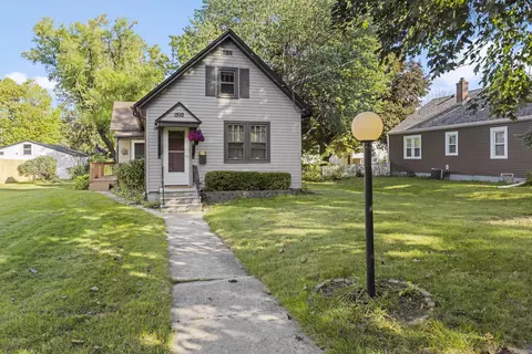 1510 Jackson St, Rockford, IL 61107
