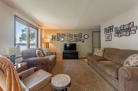 1912 Baintree Rd, Lake Summerset, IL 61019 photo 9