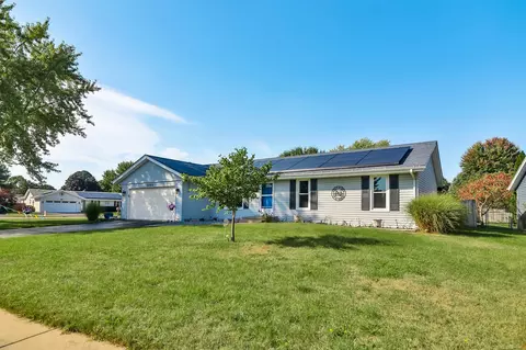 1002 Knightsbridge Dr, Machesney Park, IL 61115