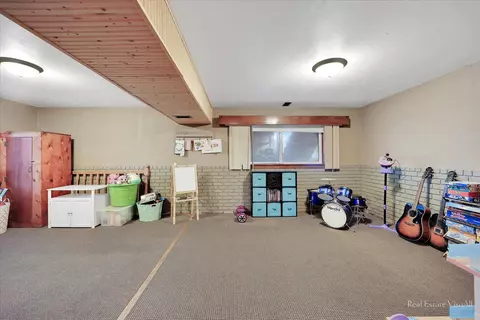 1111 S Bauscher, Freeport, IL 61032 photo 16