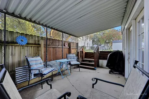 1111 S Bauscher, Freeport, IL 61032 photo 19