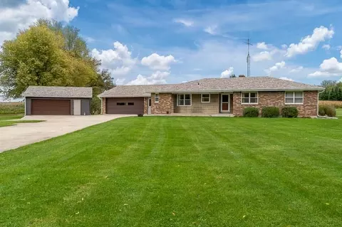 2369 S Lowden Rd, Oregon, IL 61061