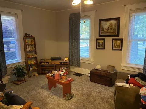 210 E Pearl St, Lanark, IL 61046 photo 8