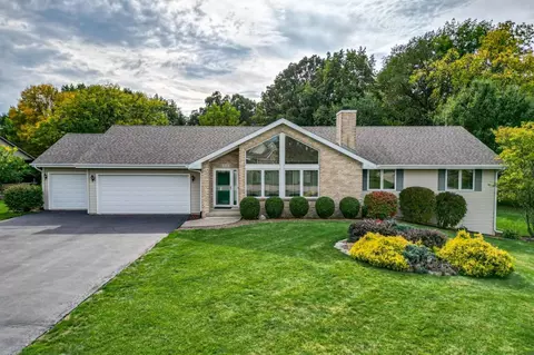 625 Waco Way, Poplar Grove, IL 61065