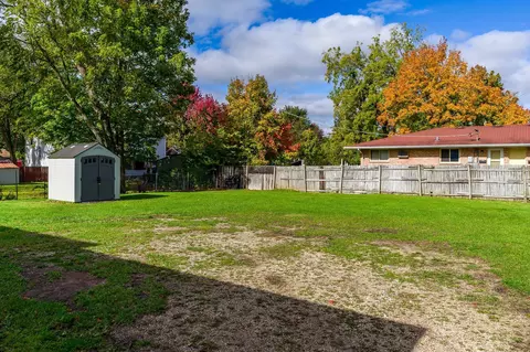 514 E 516 518 E Macomb St, Belvidere, IL 61008 photo 6