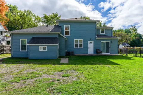 514 E 516 518 E Macomb St, Belvidere, IL 61008 photo 9