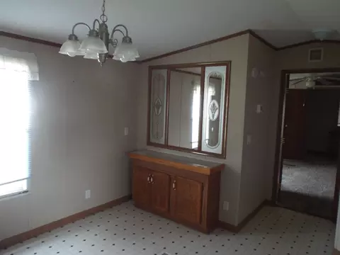 108 Starlight Dr, Freeport, IL 61032 photo 5