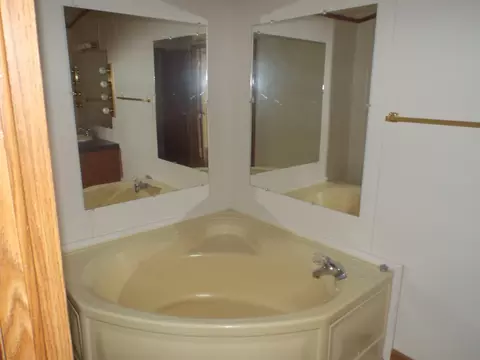 108 Starlight Dr, Freeport, IL 61032 photo 13