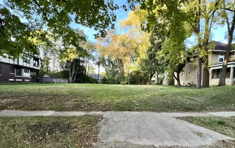 713 Ashland Ave, Rockford, IL 61103