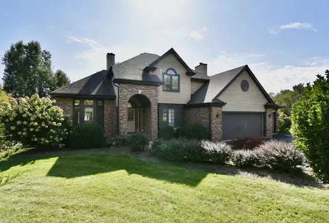 1047 Tuneberg Pkwy, Belvidere, IL 61008