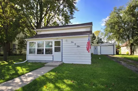 205 Summitt St, Poplar Grove, IL 61065