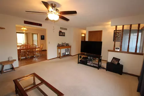 6037 Banbridge Dr, Roscoe, IL 61073 photo 8